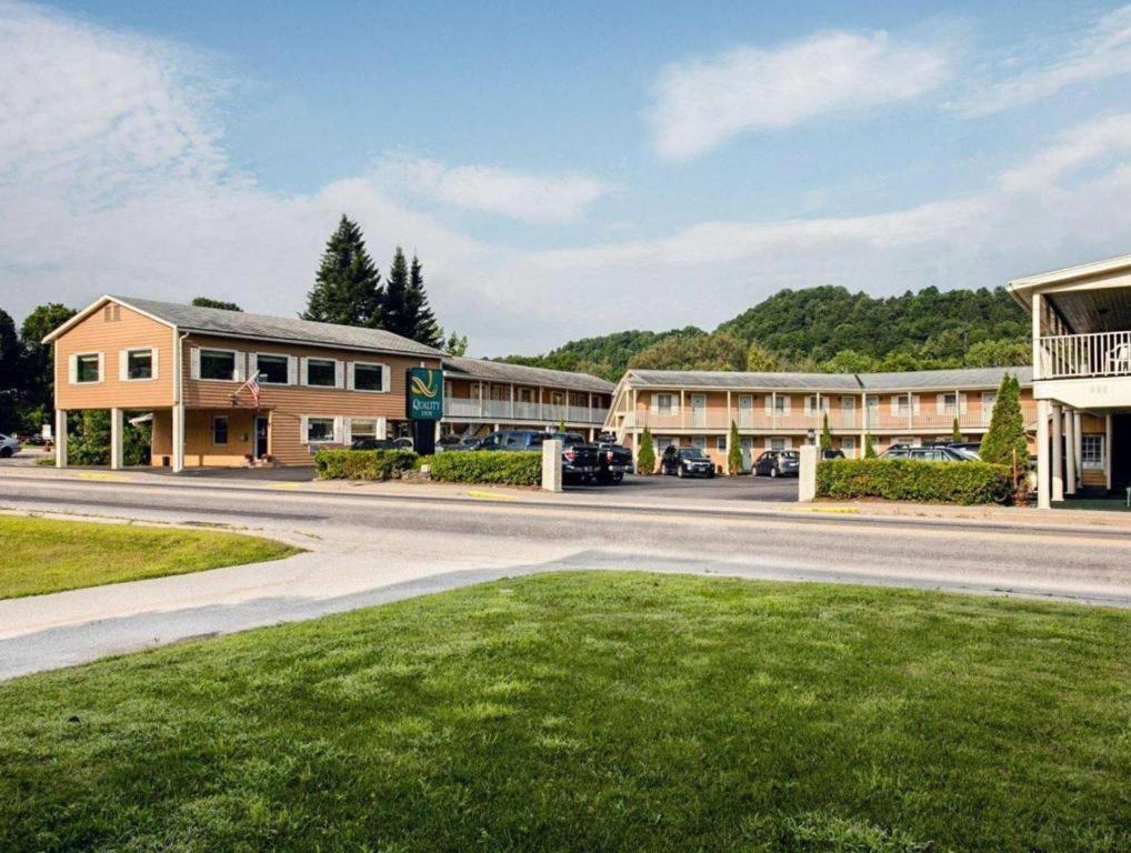 Quality Inn Barre-Montpelier Ngoại thất bức ảnh